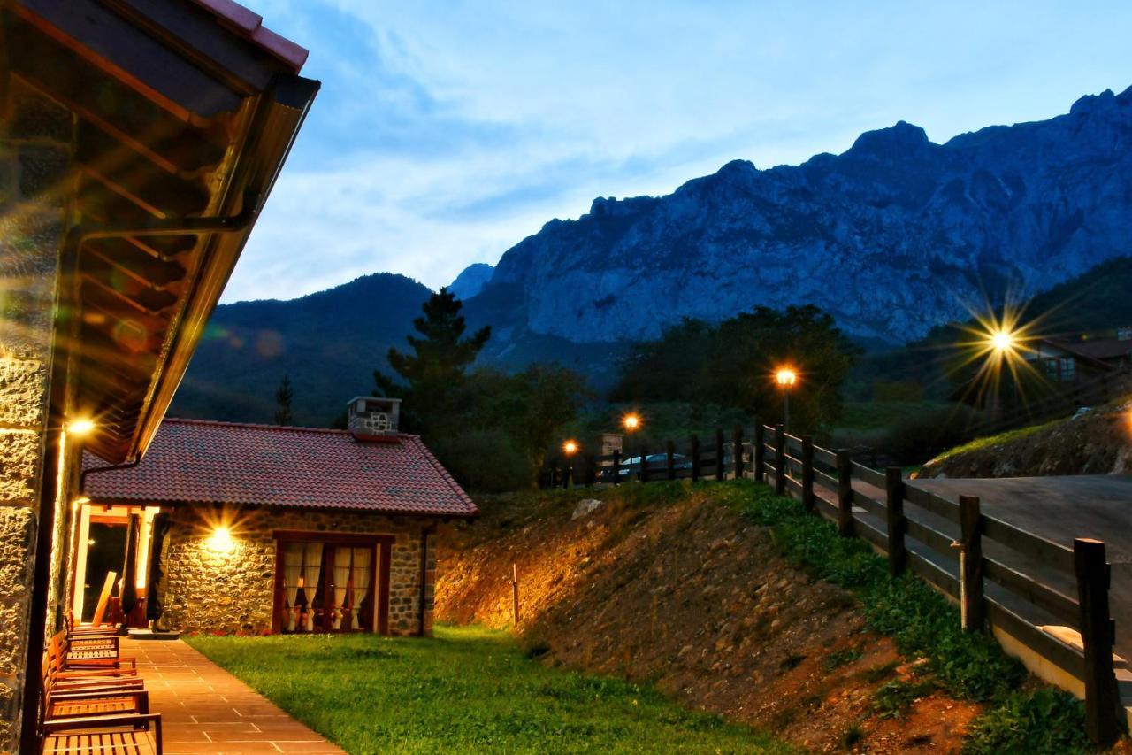 Apartamentos Los Picos De Europa Colio Exterior foto
