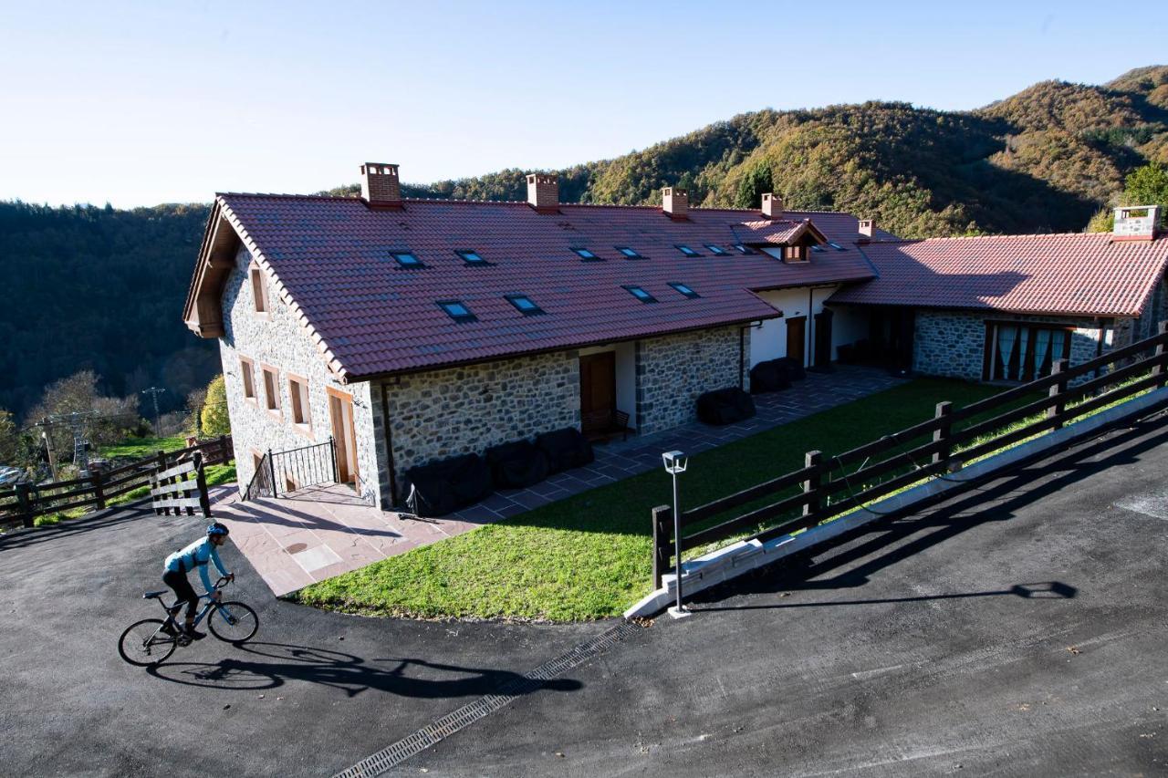 Apartamentos Los Picos De Europa Colio Exterior foto