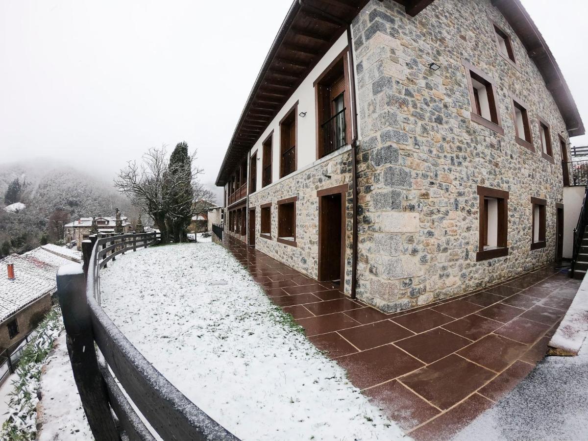 Apartamentos Los Picos De Europa Colio Exterior foto