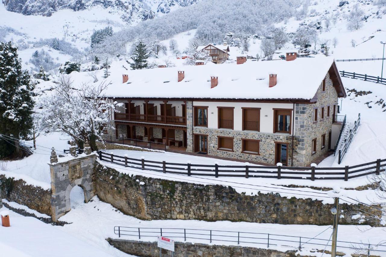Apartamentos Los Picos De Europa Colio Exterior foto