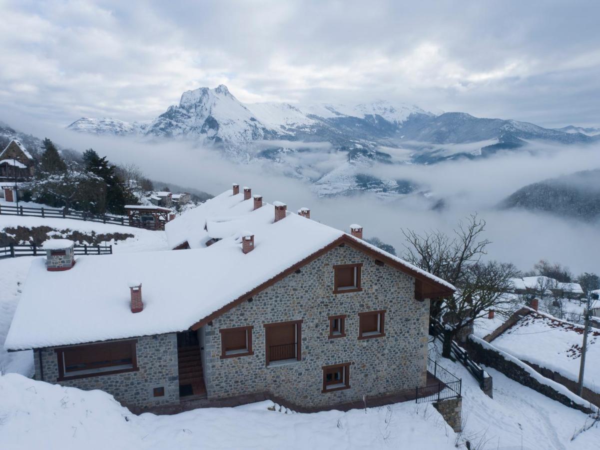 Apartamentos Los Picos De Europa Colio Exterior foto